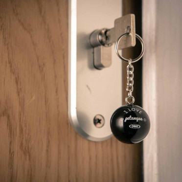 Porte-clé Obut Noir "I Love Pétanque" 1